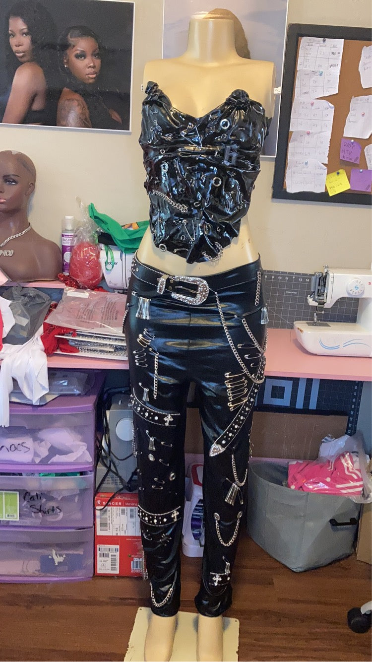 Freestyle Freeze shirt with matching custom pants