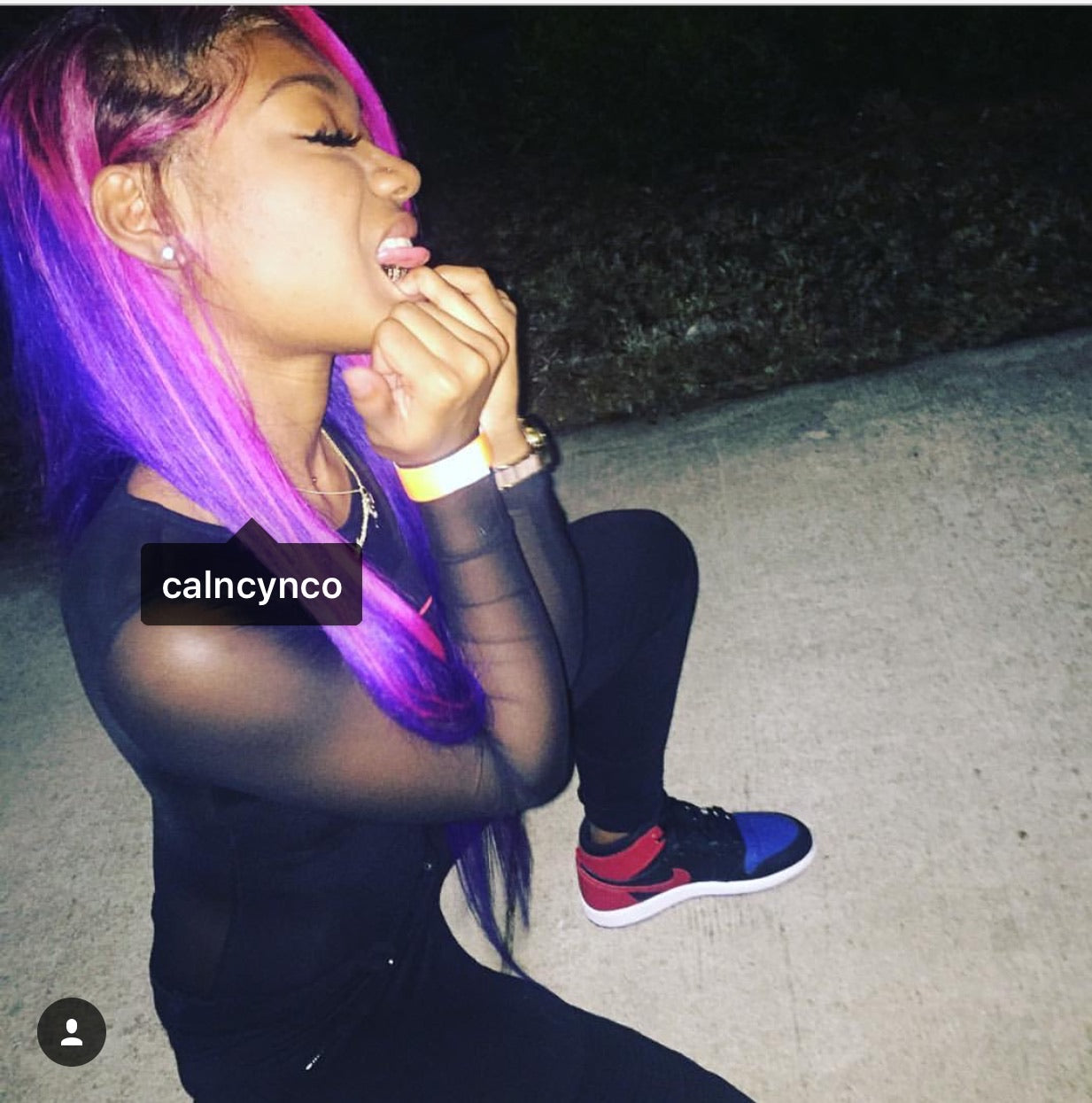 Blonde with dark roots straight