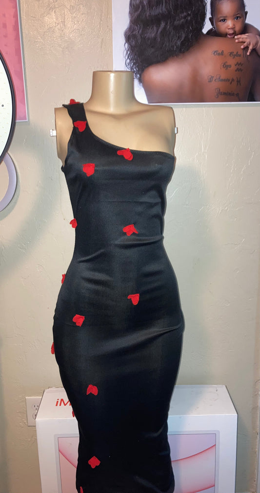 Black half sleeve cut dress with hearts
